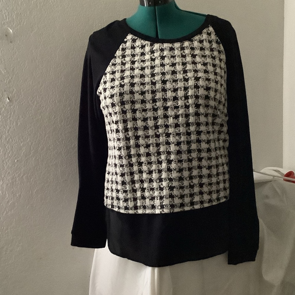 PerSeption  XL Black and White Women's Top